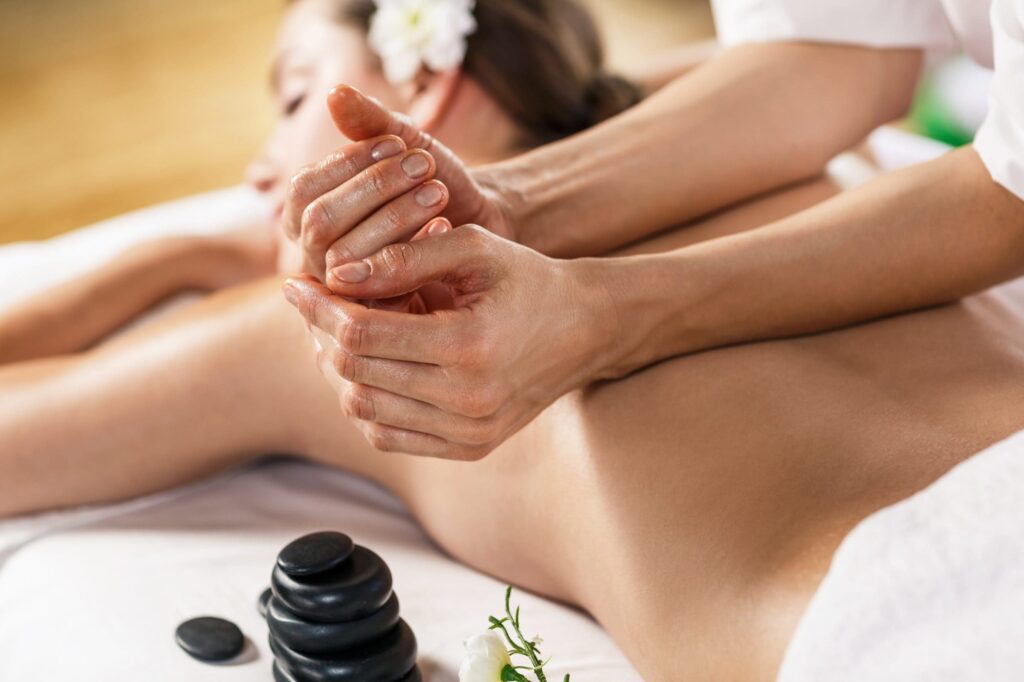 massage lomi-lomi