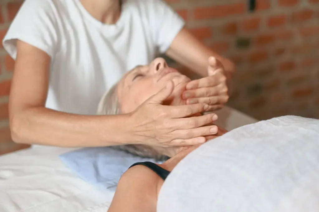 massages personnes âgées