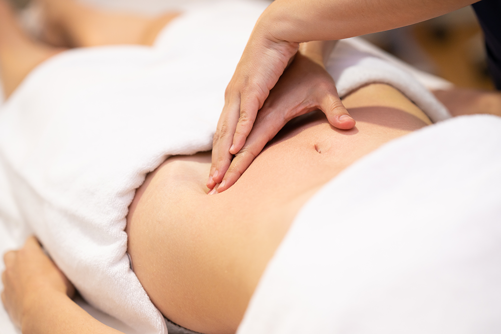 Massage du ventre Chi Nei Tsang selon la tradition taoïste